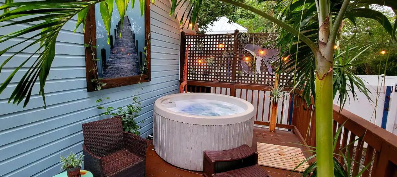 Cozy Af Tiny-House Oasis Villa Tampa Exterior photo